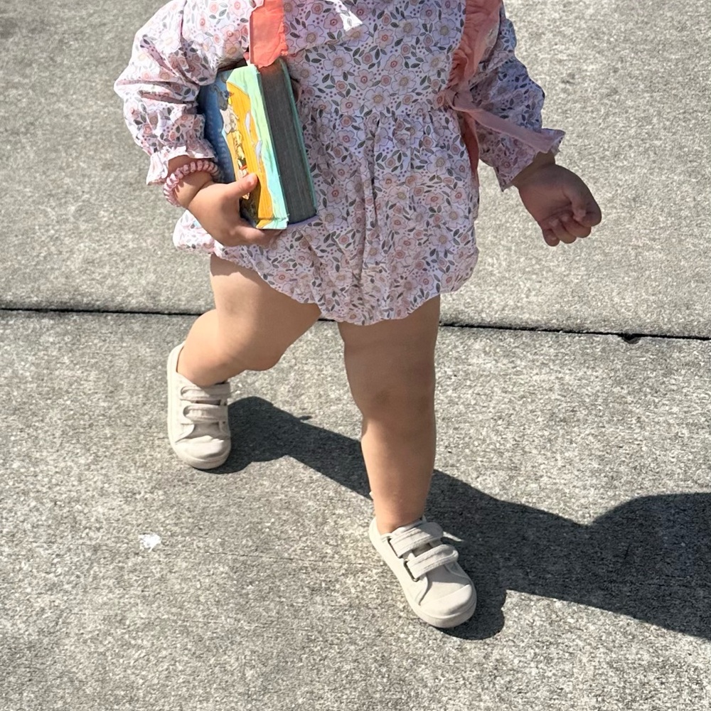 Pehr Toddler Recess Sneakers in Sand - Picture 3 of 12